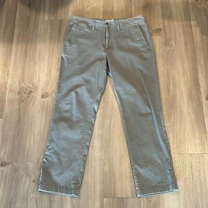 Mens Goodfellow Hennepin Chino pants. Straight fit